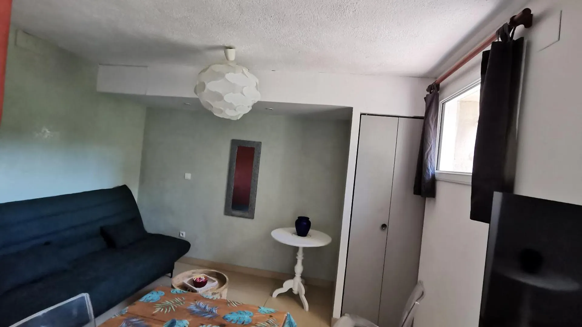 Bas De Villa Avec Jardin, Piscine Et Jacuzzi La Seyne-sur-Mer